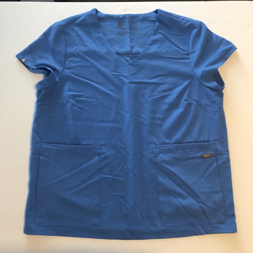 Figs scrub top